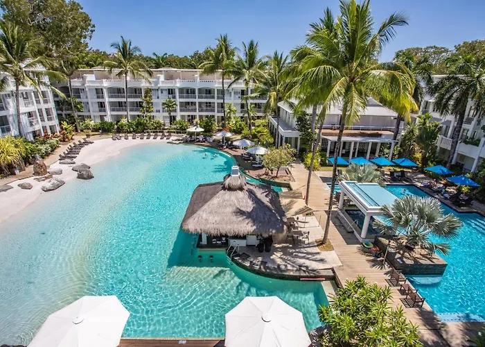Beach Club Private Apartments Palm Cove