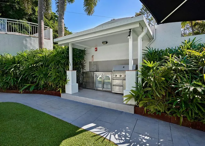 Alassio Apartments With Direct Pool Access Palm Cove